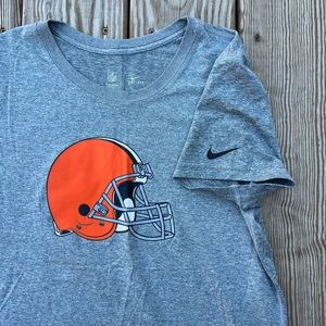 browns | nike | women’s medium dri-fit short sleeve tshirt | nfl | cleve…